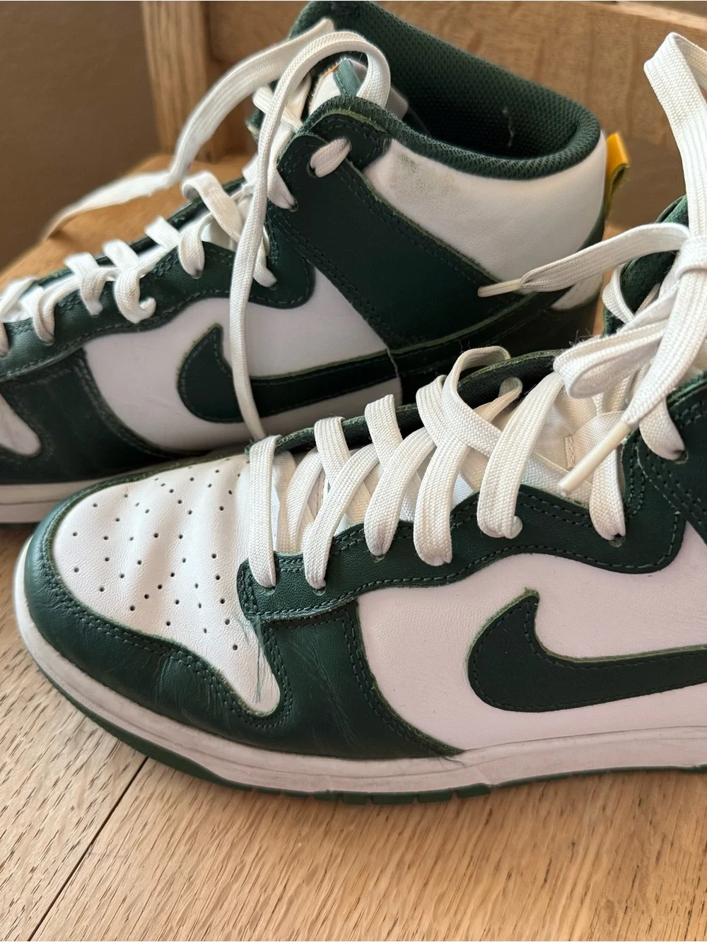 Nike High-Top Sneakers in White and Dark Green - Picture 2 of 14